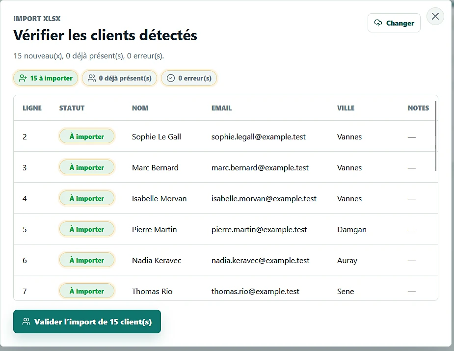 Vérification des clients détectés avant import avec statuts, noms, emails et villes.